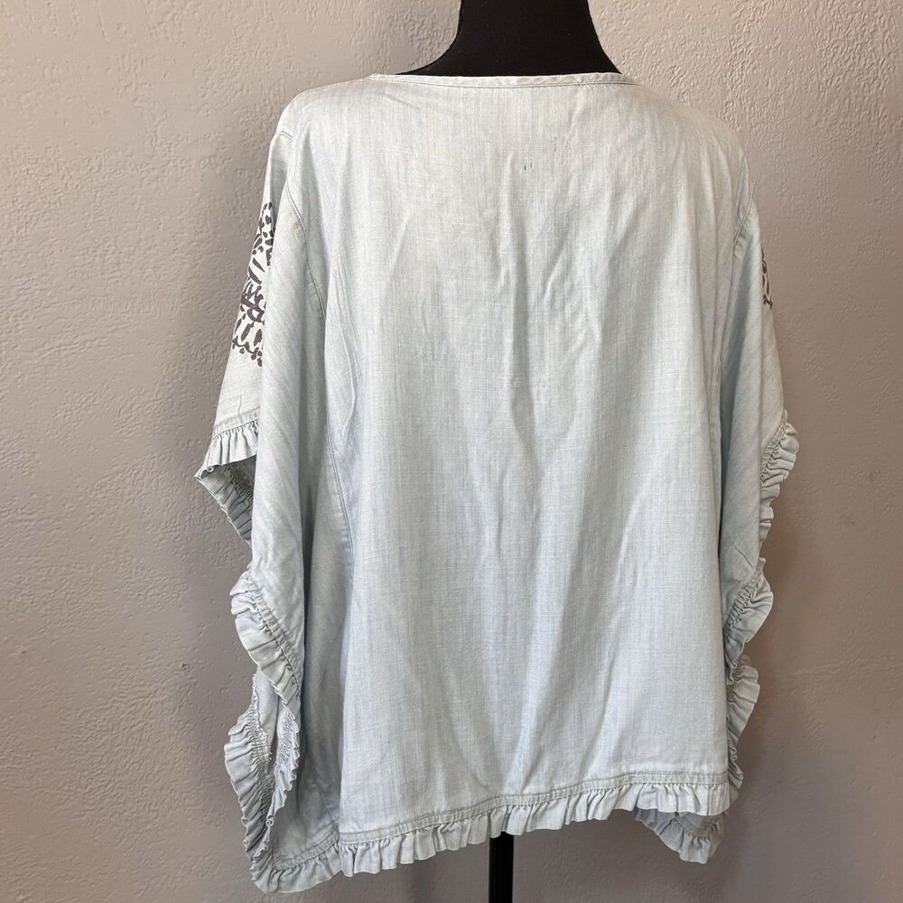 Ariat Eden Poncho Top Blue Chambray Coastal Cowgirl Women’s Size L - Picture 5 of 9